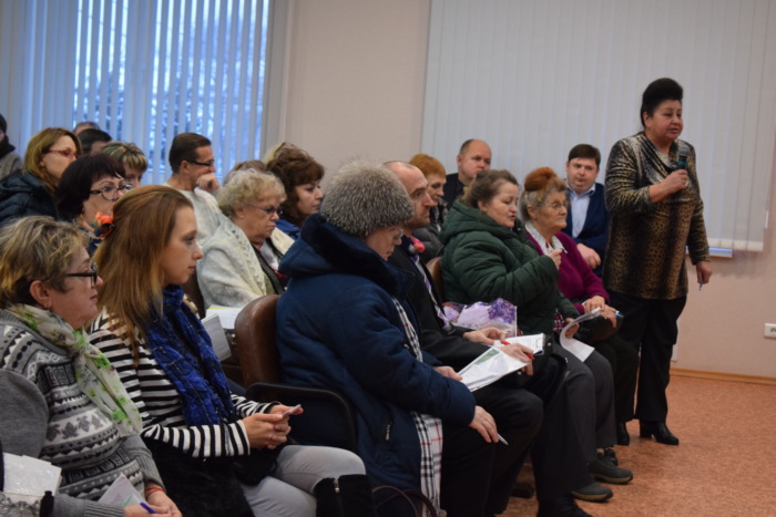 Ивановцам рассказывают о проекте "Формирование комфортной городской среды"  на семинарах в мэрии 